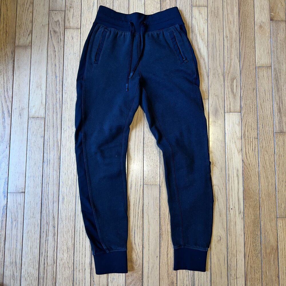 Lululemon Black Sweatpant Joggers Woman's-Size 2